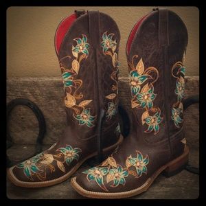 Macie Bean Square Toe Cowgirl Boots